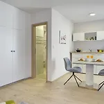 Apartment D&a Amphitheatre With Free Parking