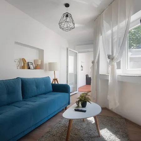 D&a Amphitheatre With Free Parking Pula