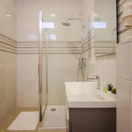 D&a Amphitheatre With Free Parking Apartamento *