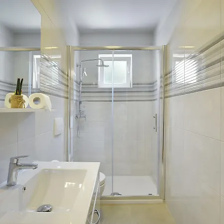 D&a Amphitheatre With Free Parking * Pula