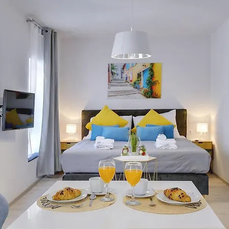 D&a Amphitheatre With Free Parking *