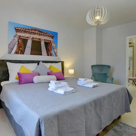 D&a Amphitheatre With Free Parking * Pula