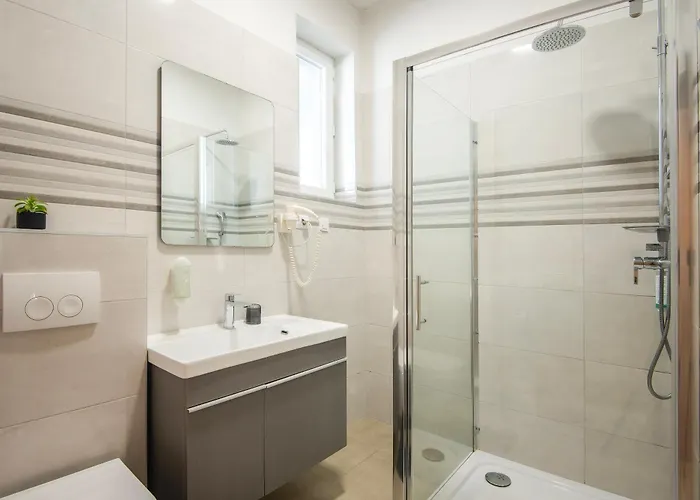 D&a Amphitheatre With Free Parking * Πούλα