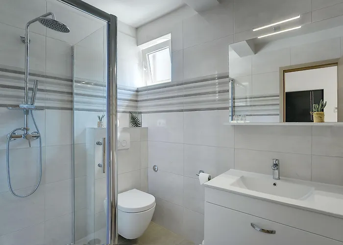 D&a Amphitheatre With Free Parking *